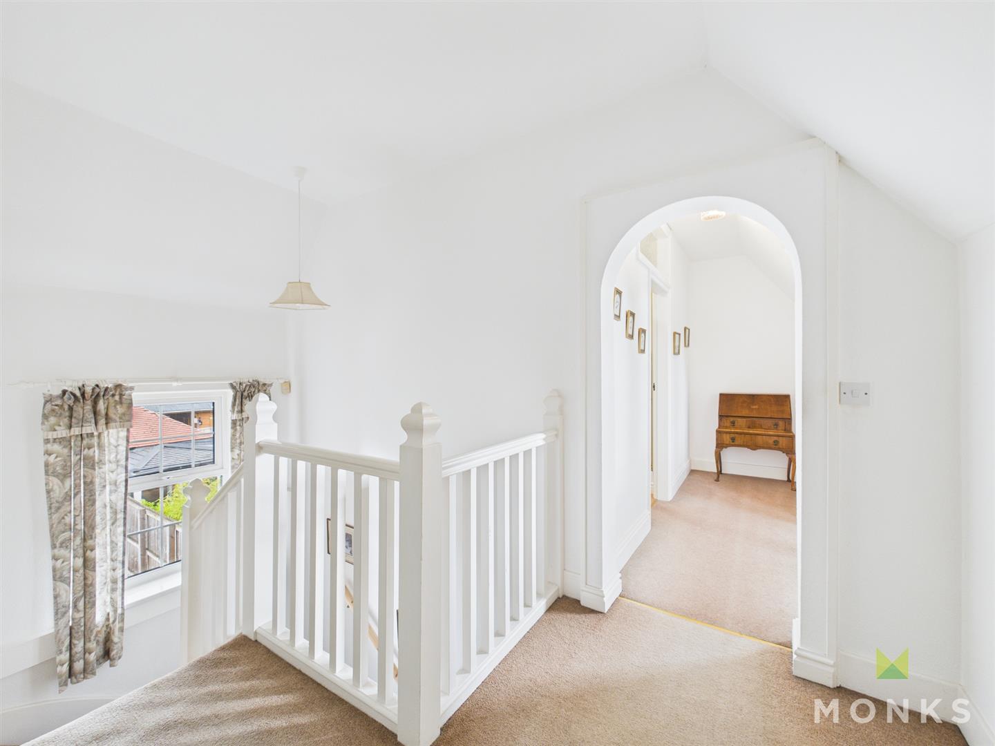 1 Station Avenue, Wrexham, LL14 5LU For Sale